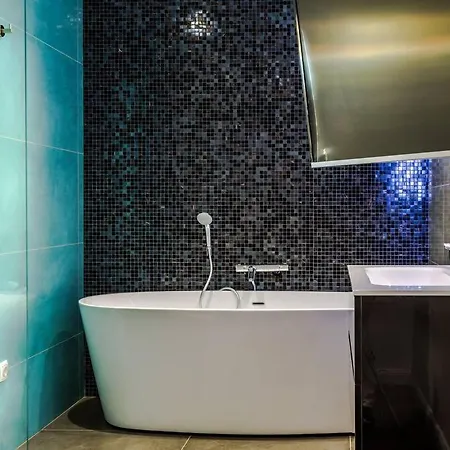 Luxury Martinis With Pool Apartment Split