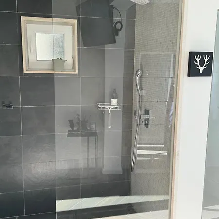 Luxury Martinis With Pool Apartment