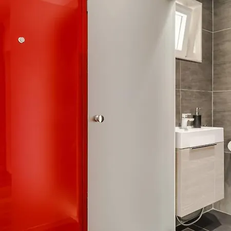 Luxury Martinis With Pool * Split