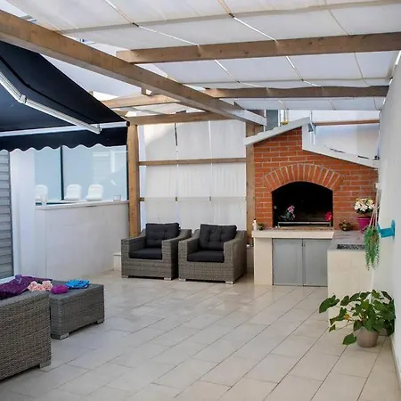 Luxury Martinis With Pool Lägenhet Split